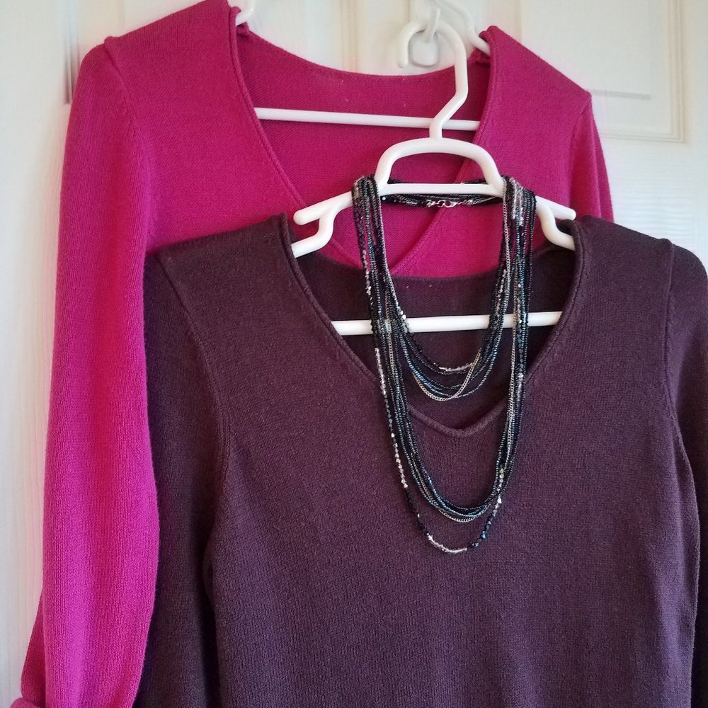 2 for 1 - V Neck sweaters - Picture 7 of 12